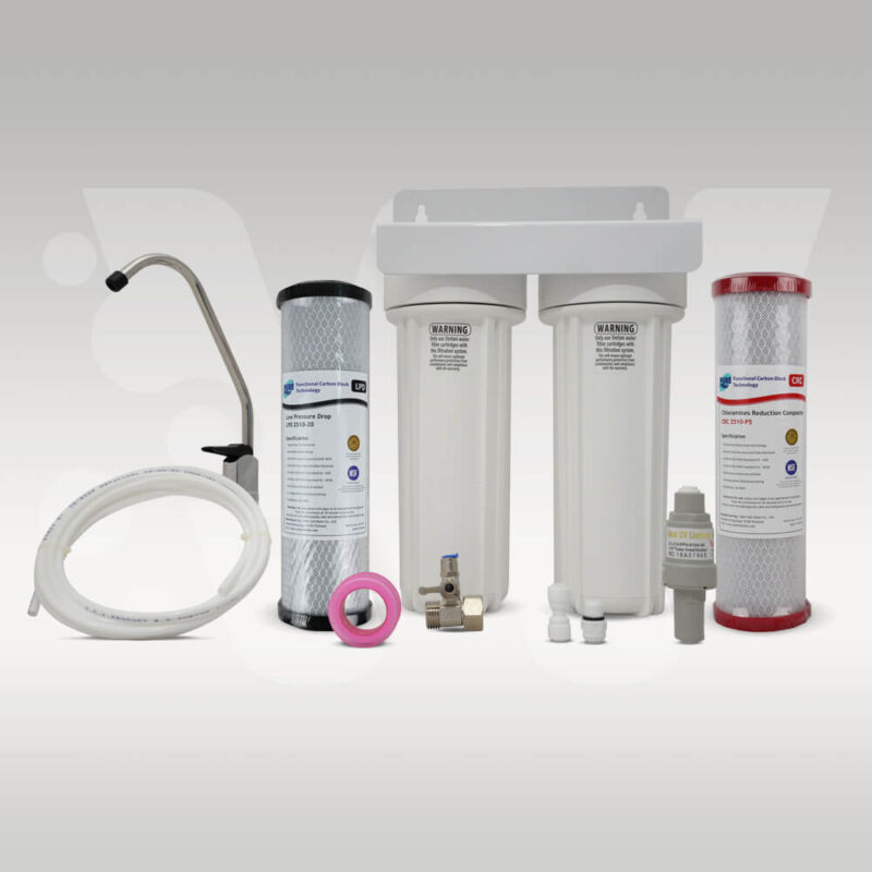 Undersink chlorine and chloramine water filter kit including tap and installation kit.
